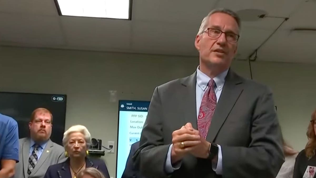 Susan Smith Prosecutor Tommy Pope speaking at her parole hearing before asking the board to deny her parole