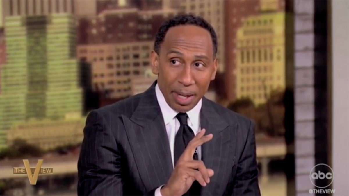 Stephen A Smith de ESPN disecciona las ganancias de 43 millones de ...