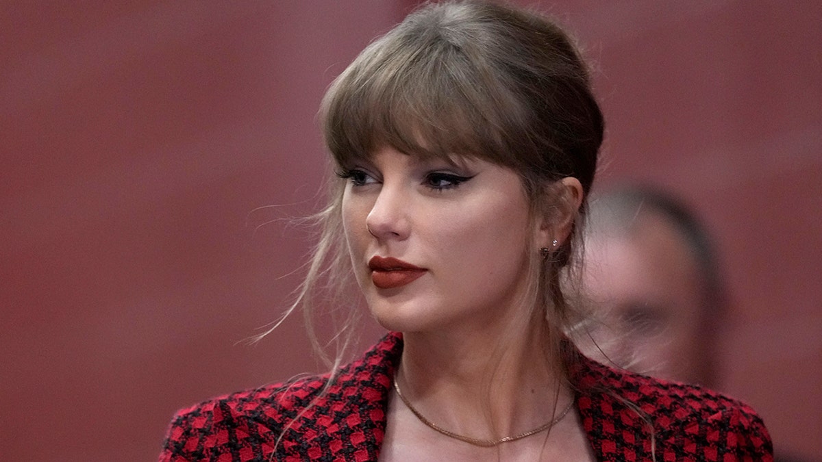 Taylor Swift is watching