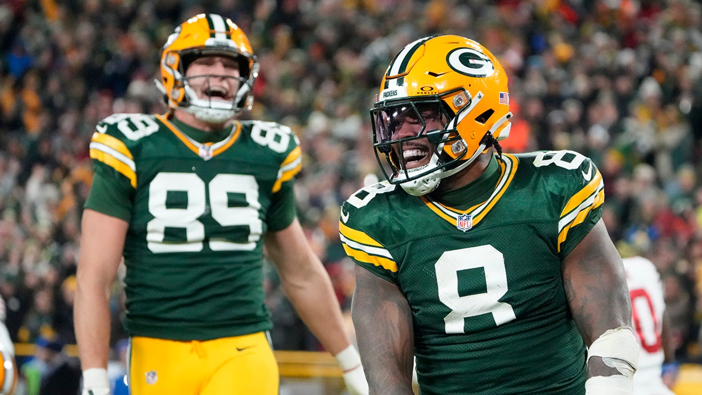 Jacobs' Triple TD Performance Propels Packers to Victory over Injury-Hit 49ers