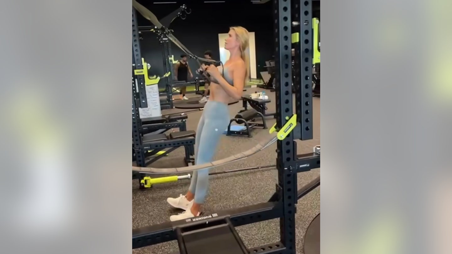 41d6c699 ivanka workout 3