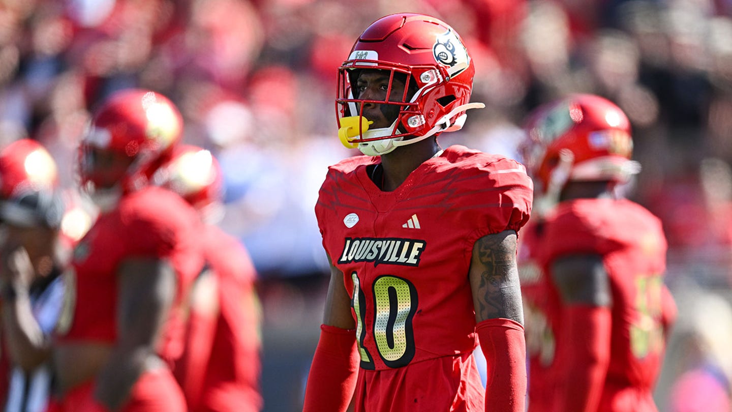 Louisville Defensive Back Benjamin Perry Hospitalized Following Scary On-Field Injury