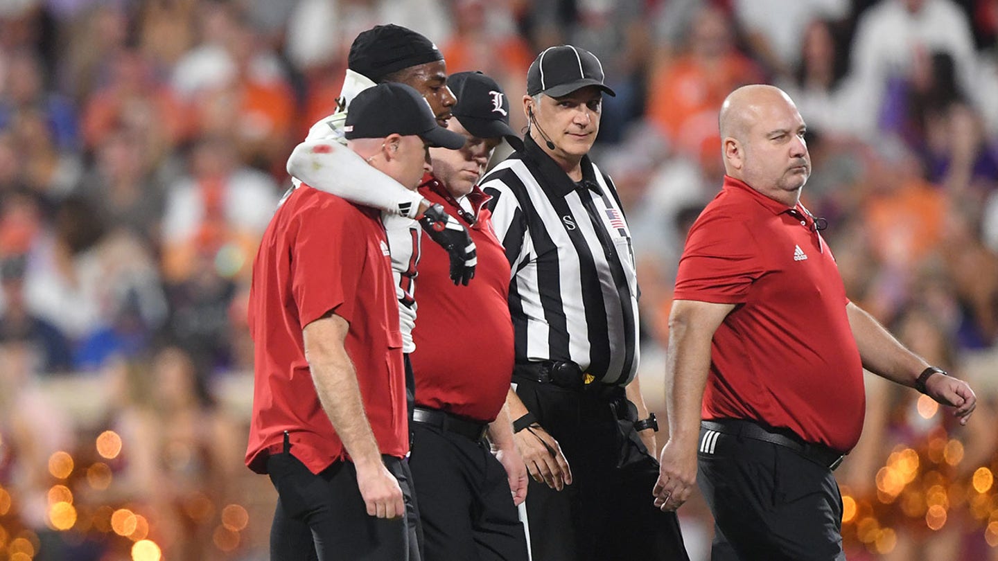 Louisville Defensive Back Benjamin Perry Hospitalized Following Scary On-Field Injury