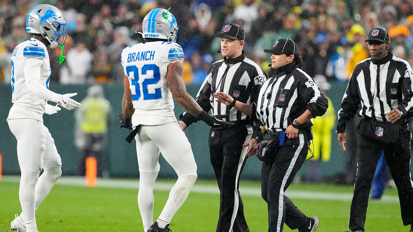 Lions' Brian Branch Regrets Flipping Off Lambeau Field Crowd After Ejection