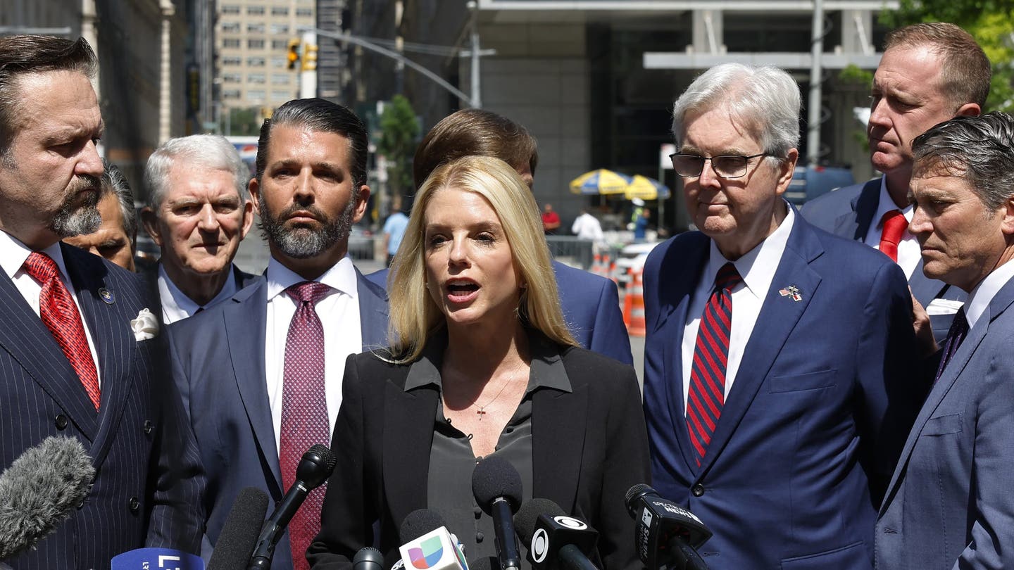 This is how Pam Bondi, Trump’s choose for lawyer common, may lead the following Division of Justice This is how Pam Bondi, Trump’s choose for lawyer common, may lead the following Division of Justice
