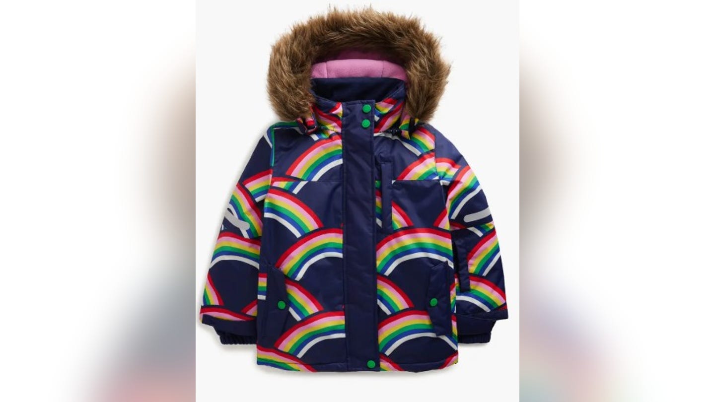 kids-all-weather-waterproof-hooded-coat-mini-boden يبدأ بيع الجمعة السوداء في Nordstrom في 21 نوفمبر - إليك 20 صفقة لا يمكن تفويتها
