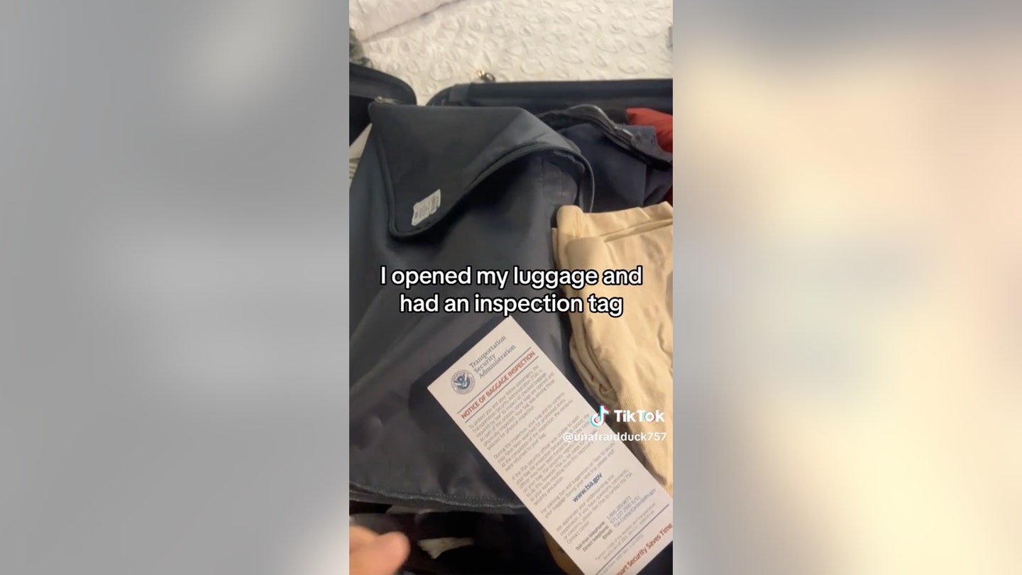 Arizona flight passenger goes viral after leaving unmarked powdery substance in baggage, TSA inspects her luggage
