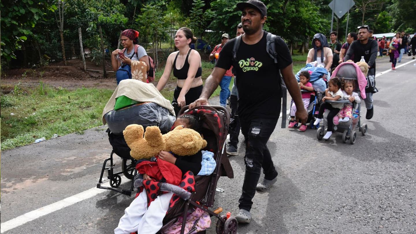 migrants walk through tapachula chiapas state mexico. 1