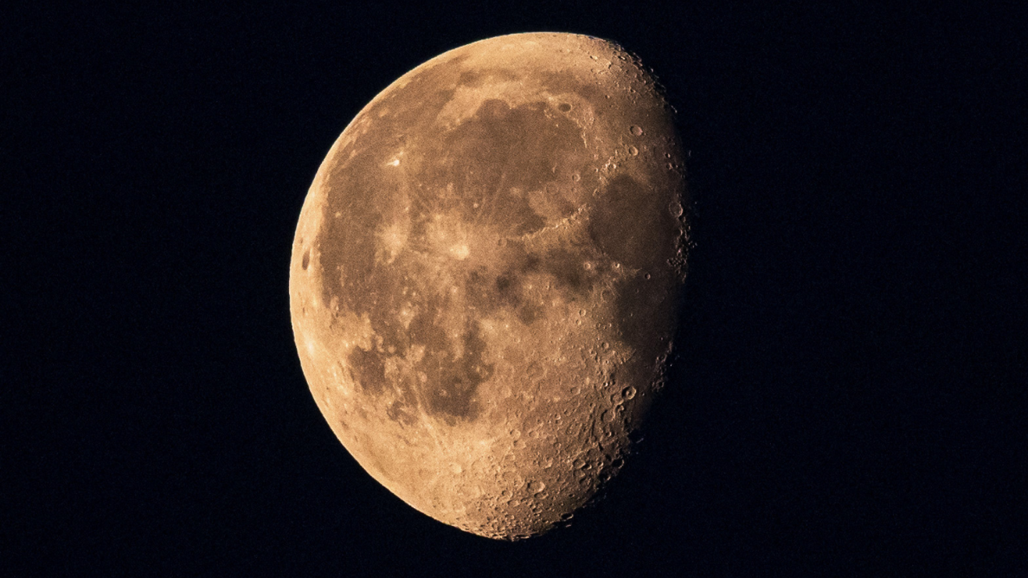 moon 2