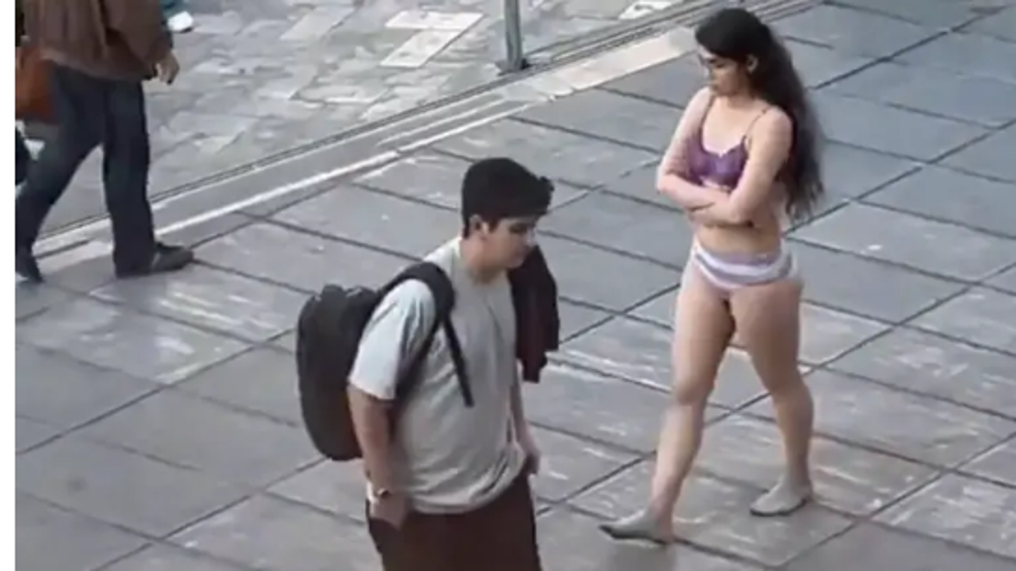 Iranian Student Protests Mandatory Hijab by Stripping Down in Public