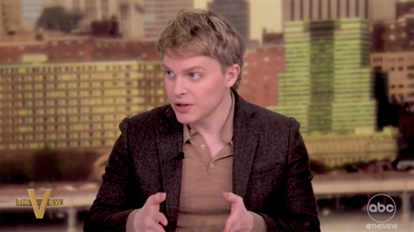 Trump Administration May Use Spyware to Target Journalists, Citizens, Warns Ronan Farrow