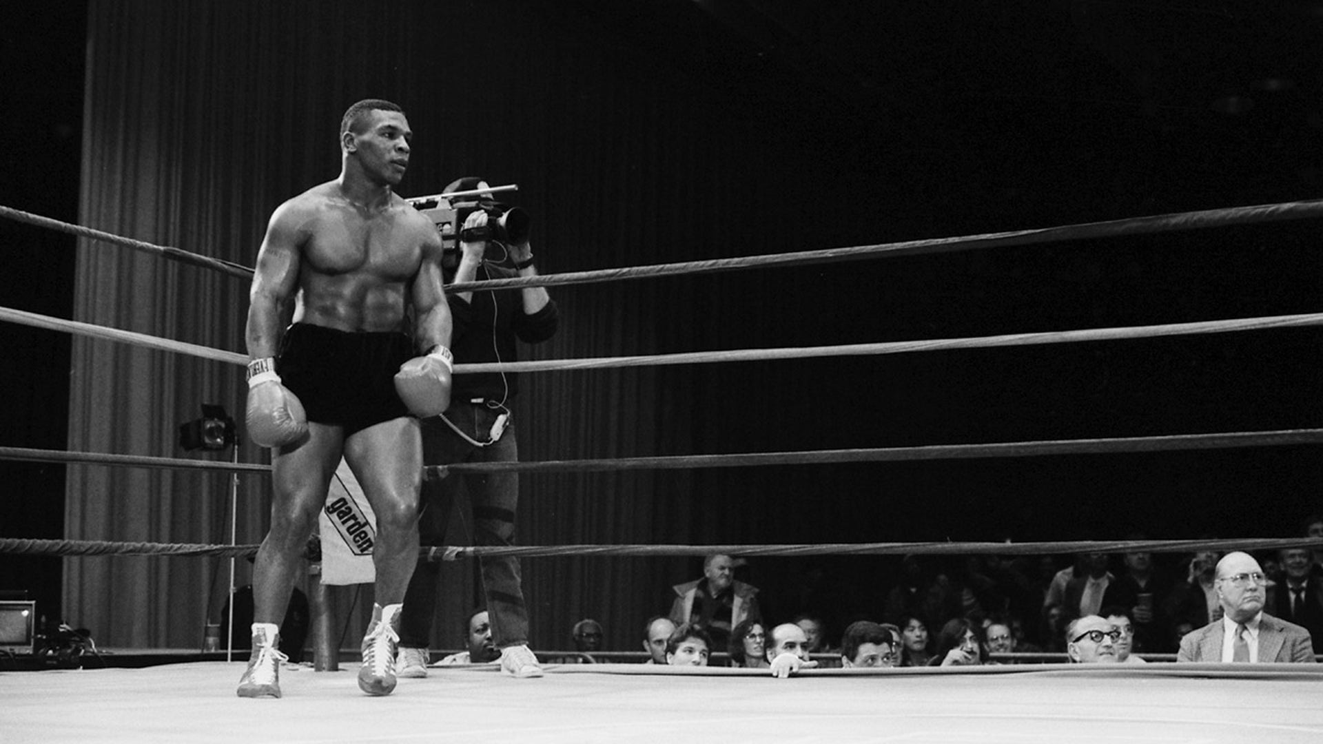 Mike Tyson’s legendary boxing career over the years: PHOTOS | Fox News