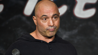 Rogan says he's 'politically homeless' as he and Arsenio Hall criticize both parties