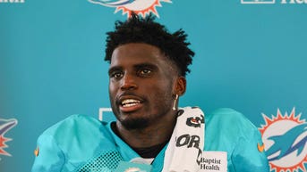 Dolphins' Tyreek Hill floats latest theory about arrest near NFL stadium amid battle with wrist injury - Fox News