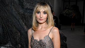 'SNL' star under fire after sharing story of camp prank on 6-year-old boy - Fox News