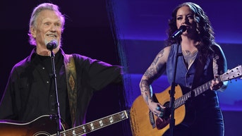 Ashley McBryde delivers moving acoustic performance in honor of Kris Kristofferson at the 2024 CMA Awards - Fox News