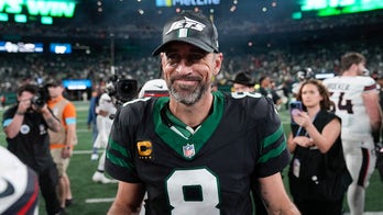 Aaron Rodgers mocks people still giving 'vax status,' says to 'look out' with RFK Jr in Trump's admin