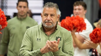 Auburn's Bruce Pearl reveals his message to team after plane turned around due to players fighting