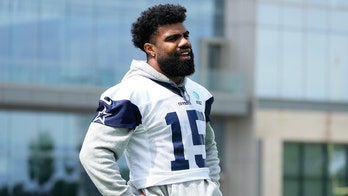 Cowboys scratched Ezekiel Elliott vs Falcons due to 'habitual tardiness,' missing team meetings: report