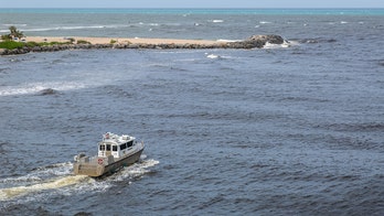 Florida man dies after getting knocked off boat, caught in propeller