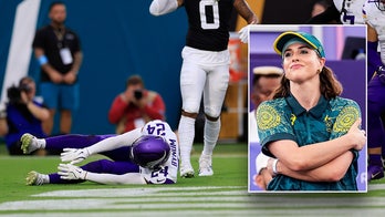 Vikings' Cam Bynum celebrates interception with routine inspired by controversial Australian breakdancer