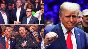 Trump flanqueado por sus principales aliados, elige a su gabinete en UFC 309: "USA, USA".