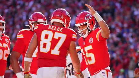 NFL issues security warning after burglaries at Mahomes, Kelce's homes linked to 'organized' group: reports