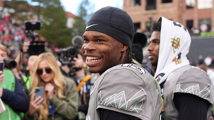 Deion Sanders compares Shedeur and Travis’ chemistry to Michael Irvin and Troy Aikman | Speak