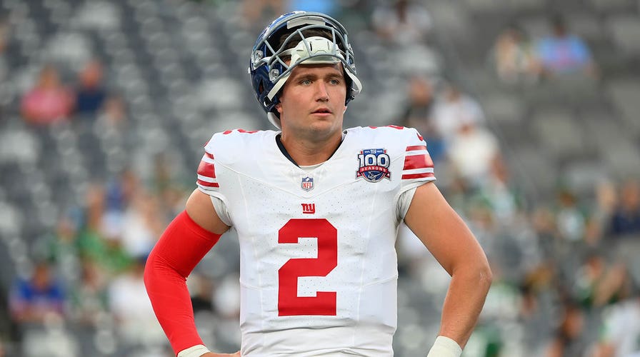 Giants bench Daniel Jones for Tommy DeVito | The Facility