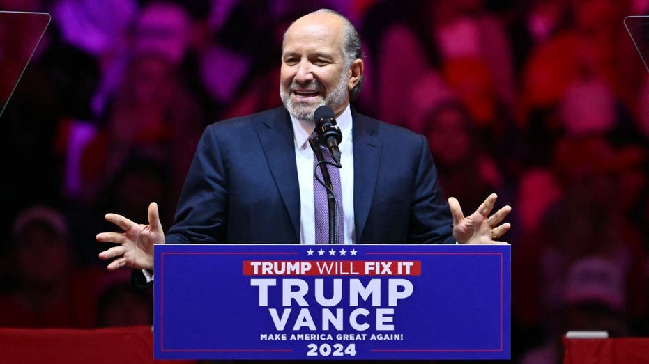 Howard Lutnick, Cantor Fitzgerald and Co-Chair of the Trump 2024 Team talks in a rally