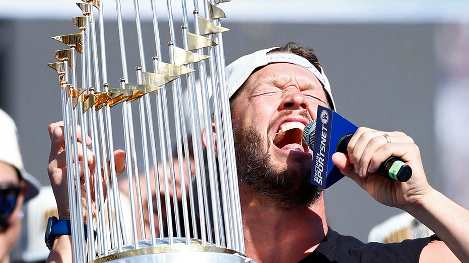 Clayton Kershaw, who couldn't celebrate 2020 World Series, riles up Dodgers fans with epic speech