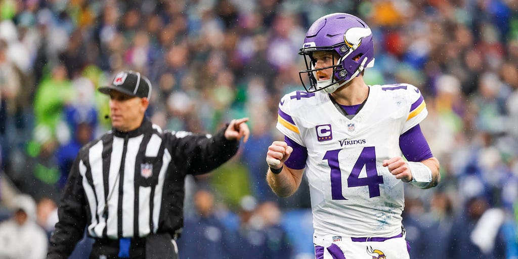 Sam Darnold's remarkable TD pass to Justin Jefferson helps Vikings