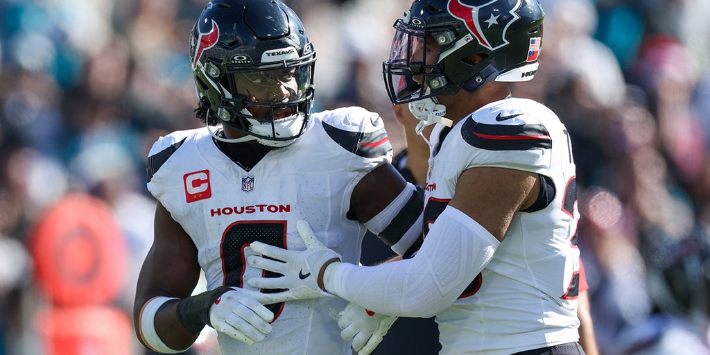 Texans' Azeez Al-Shaair comes under scrutiny over Trevor Lawrence hit, pro-Palestinian cleats