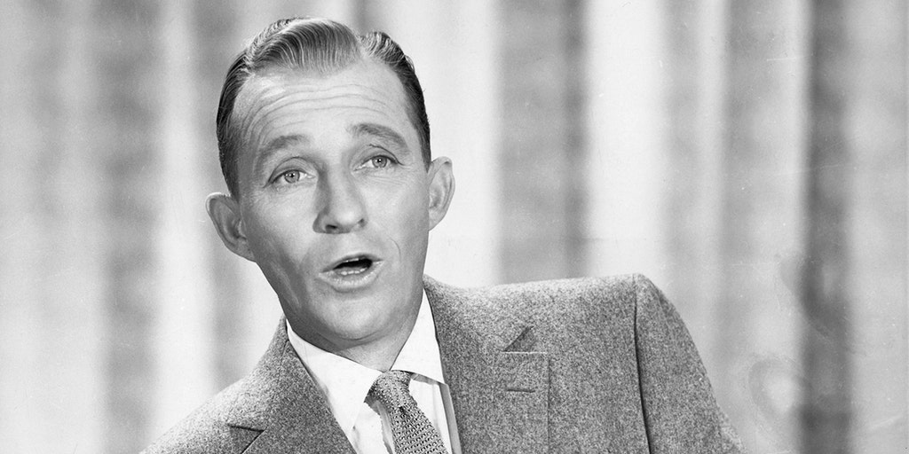 Bing Crosby lutou para cantar 'White Christmas' para as tropas, 'a coisa mais difícil