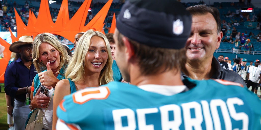 Alix Earle dishes on awkward sideline exchange with NFL boyfriend after saying 'I love you'