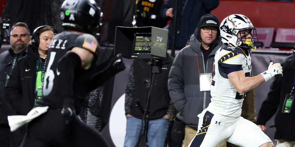 College football analyst blasts refs over Navy star penalized after crucial TD vs Army