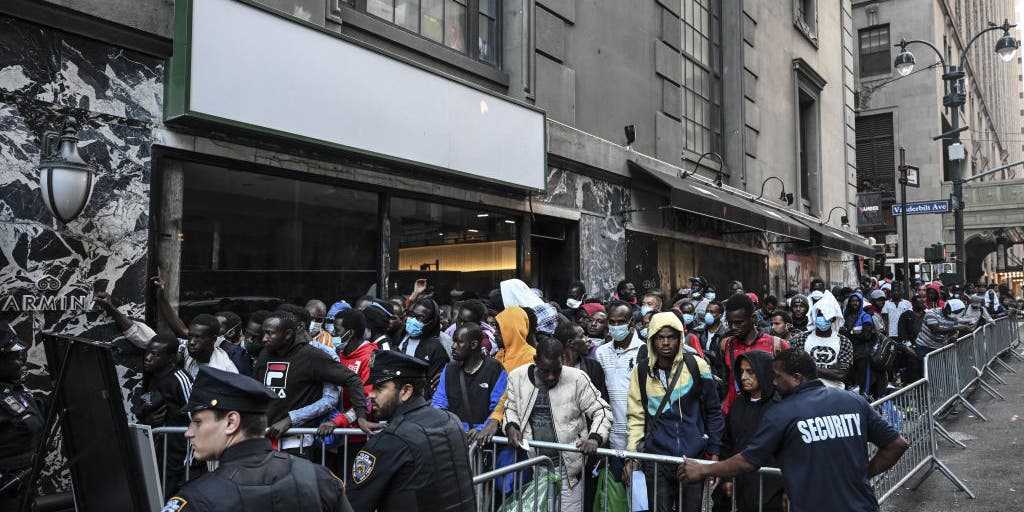 NYC home to nearly 60k 'criminal' migrants: Report