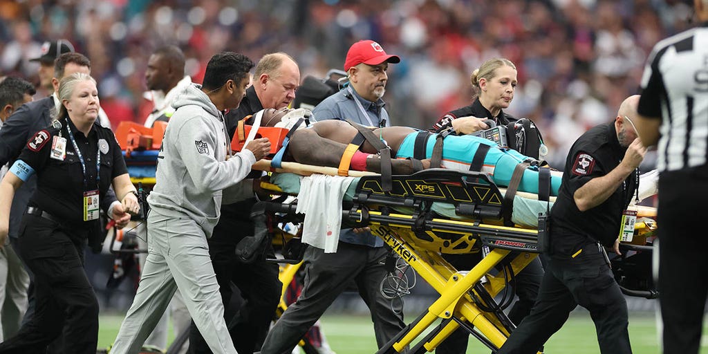 The Injured Athlete 第二版 For Young Athletes Facing Heartbreak of ACL Injuries, Prevention