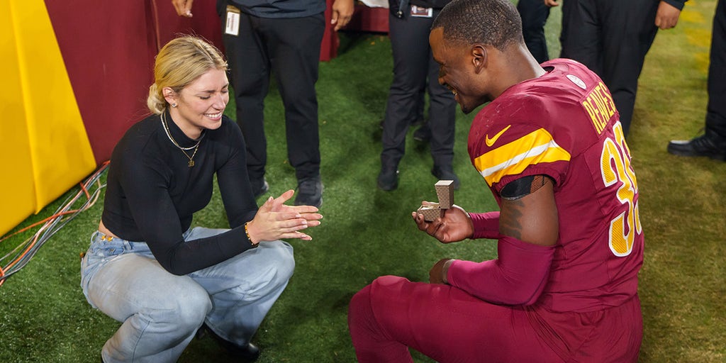 Jeremy Reaves Proposes to Girlfriend After Commanders’ Historic Playoff Win