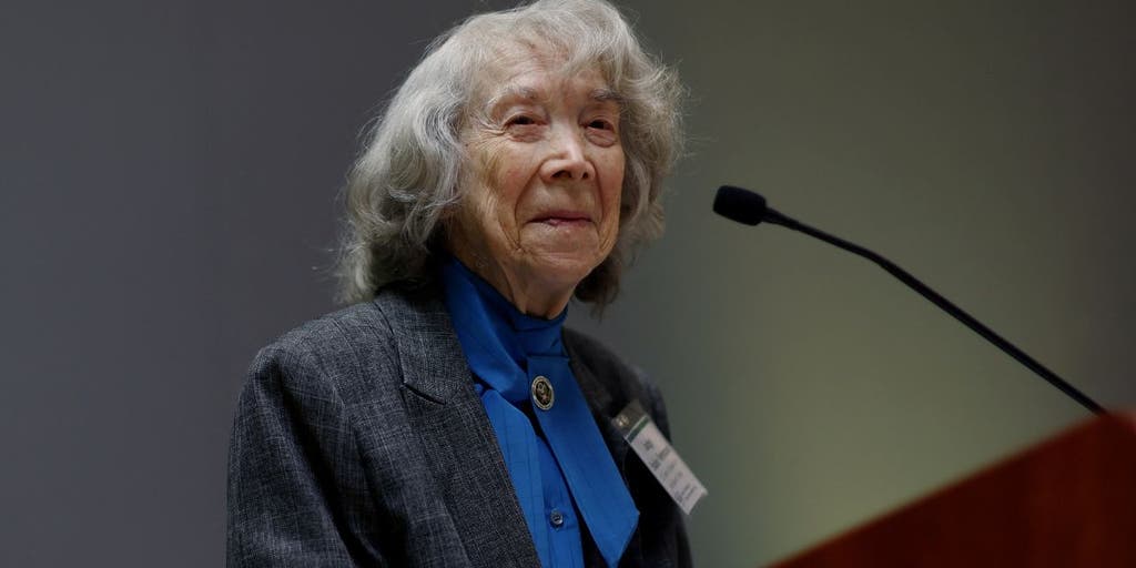 Federal judge who refuses mental evaluation at age 97 fights suspension