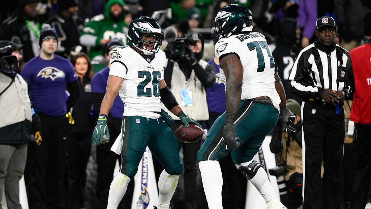 Un apostador de Kentucky reto 3,1 millones de dólares a que los Eagles vencerán a los Panthers en mejoramiento