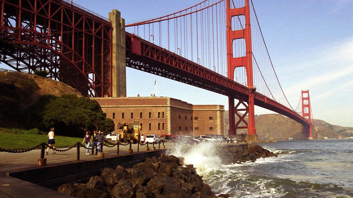 Golden Gate Bridge