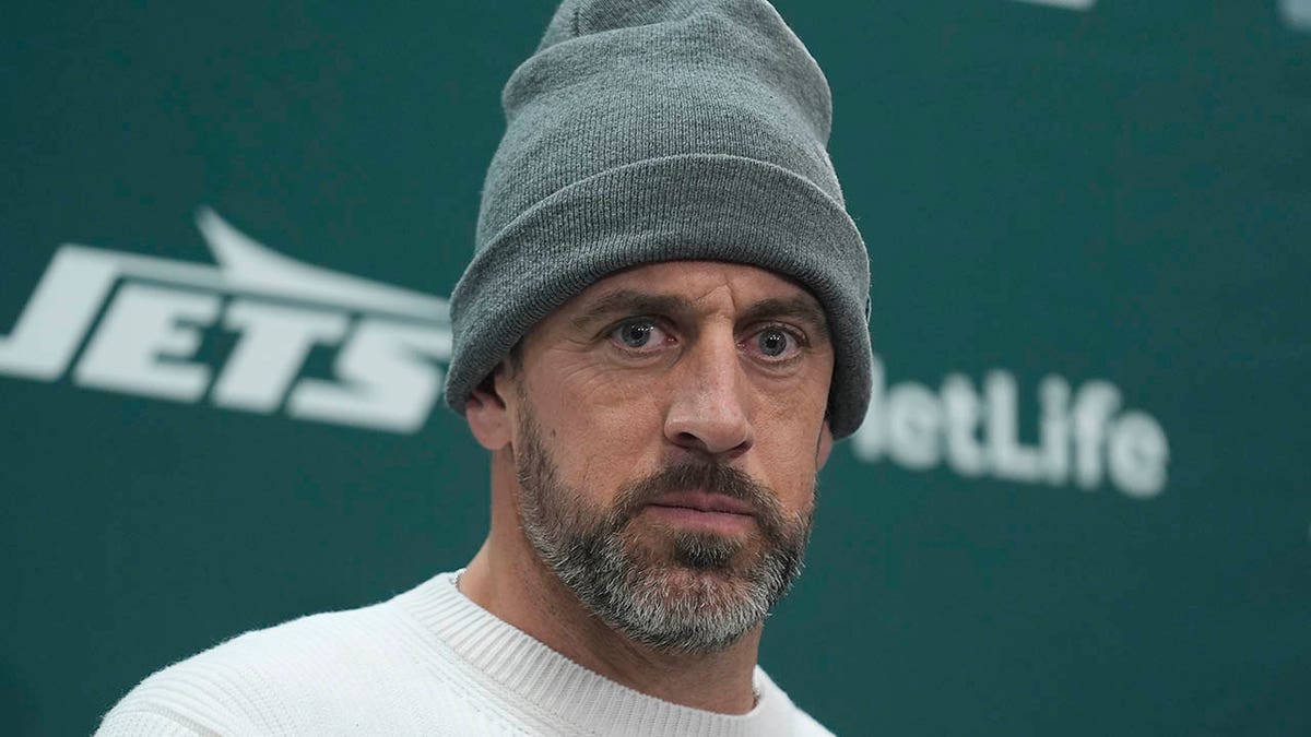 Aaron Rodgers claims if the Philadelphia Eagles don't accept his contract, he will go to the Denver Broncos and destroy the Philadelphia Eagles and... - TXD