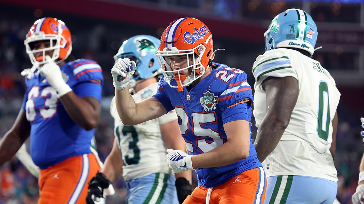 Anthony Rubio celebrates