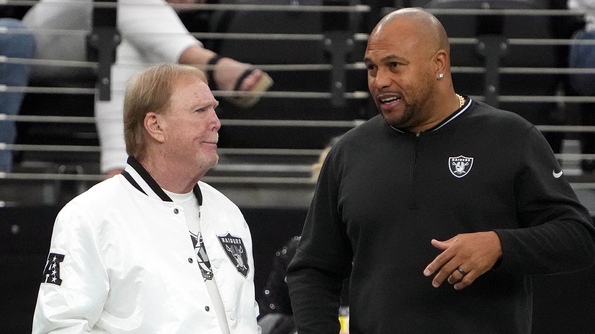 Mark Davis and Antonio Pierce