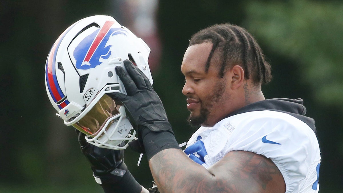 Dion Dawkins at training camp