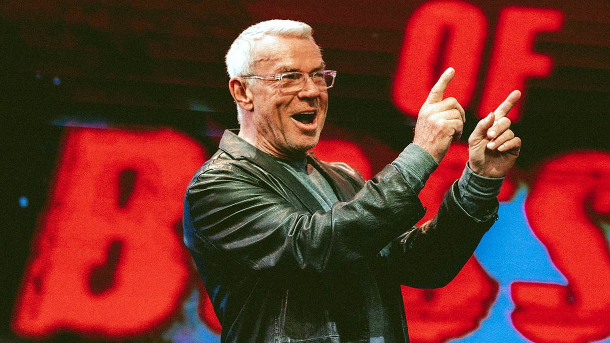 Eric Bischoff on stage