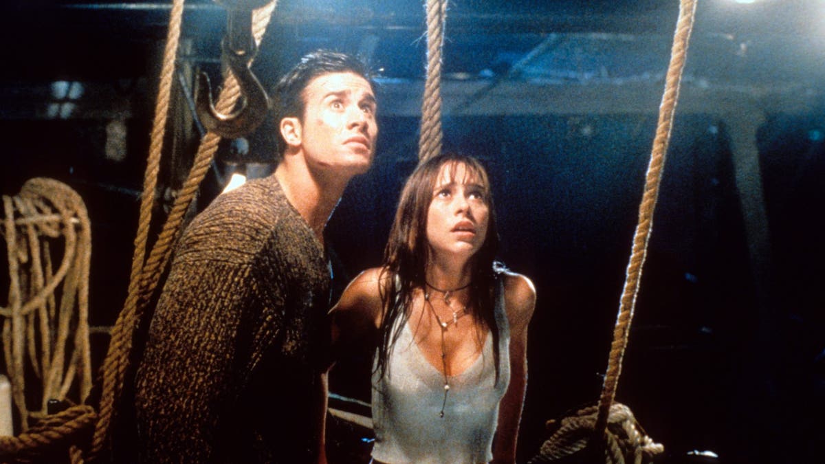 Freddie Prinze Jr. and Jennifer Love Hewitt in 