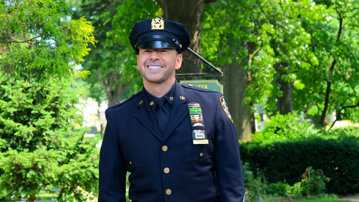 Donnie Wahlberg in uniform