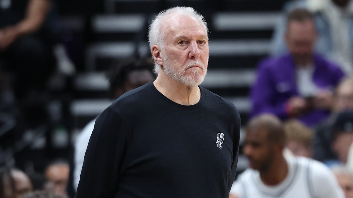 Gregg Popovich on the sidelines